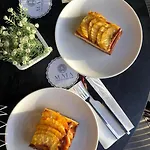 Maia Luxury & Hotel