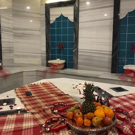 Maia Luxury & 4*