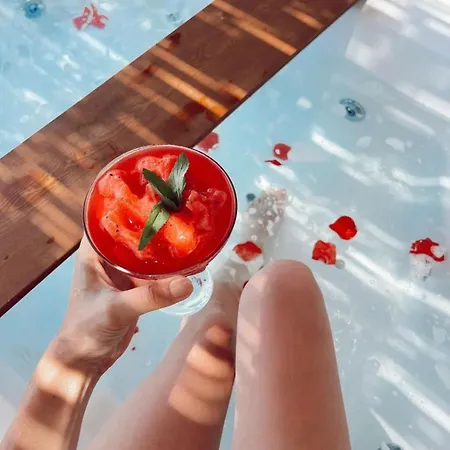 Maia Luxury & Hotel