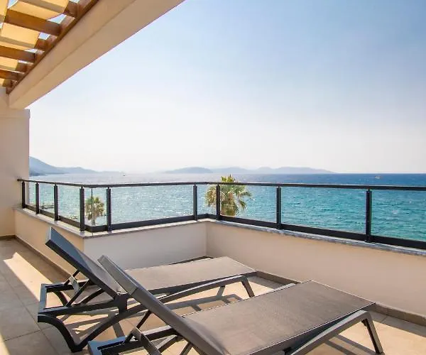 فندق Maia Luxury &