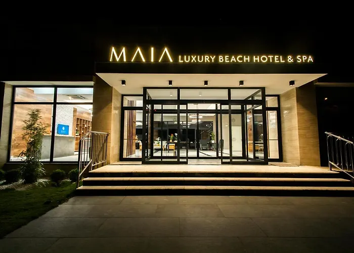 Maia Luxury & فندق غوزيلْتْشاملِ