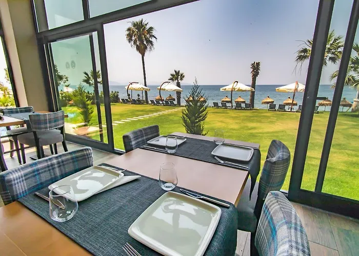 فندق Maia Luxury &