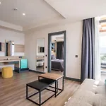 Szálloda Maia Luxury &