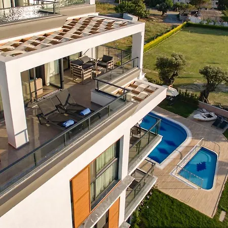 Maia Luxury & Szálloda Guzelcamlı