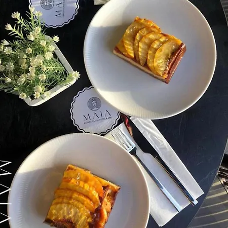 Maia Luxury & Отель