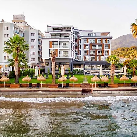 Maia Luxury & Otel 4*