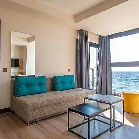 Maia Luxury & 4* Güzelçamlı